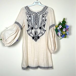 Esley Embroidered Long Sleeves Rayon Tunic/Mini Dress size S